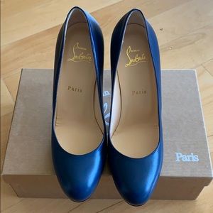 Christian Louboutin Simple Pump size 38
